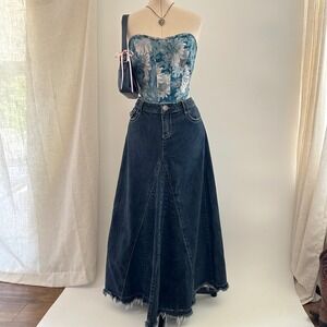 Vintage Denim Maxi Skirt Womens 8 Dark Wash Frayed Hem Y2K Grunge Boho Indie 90s